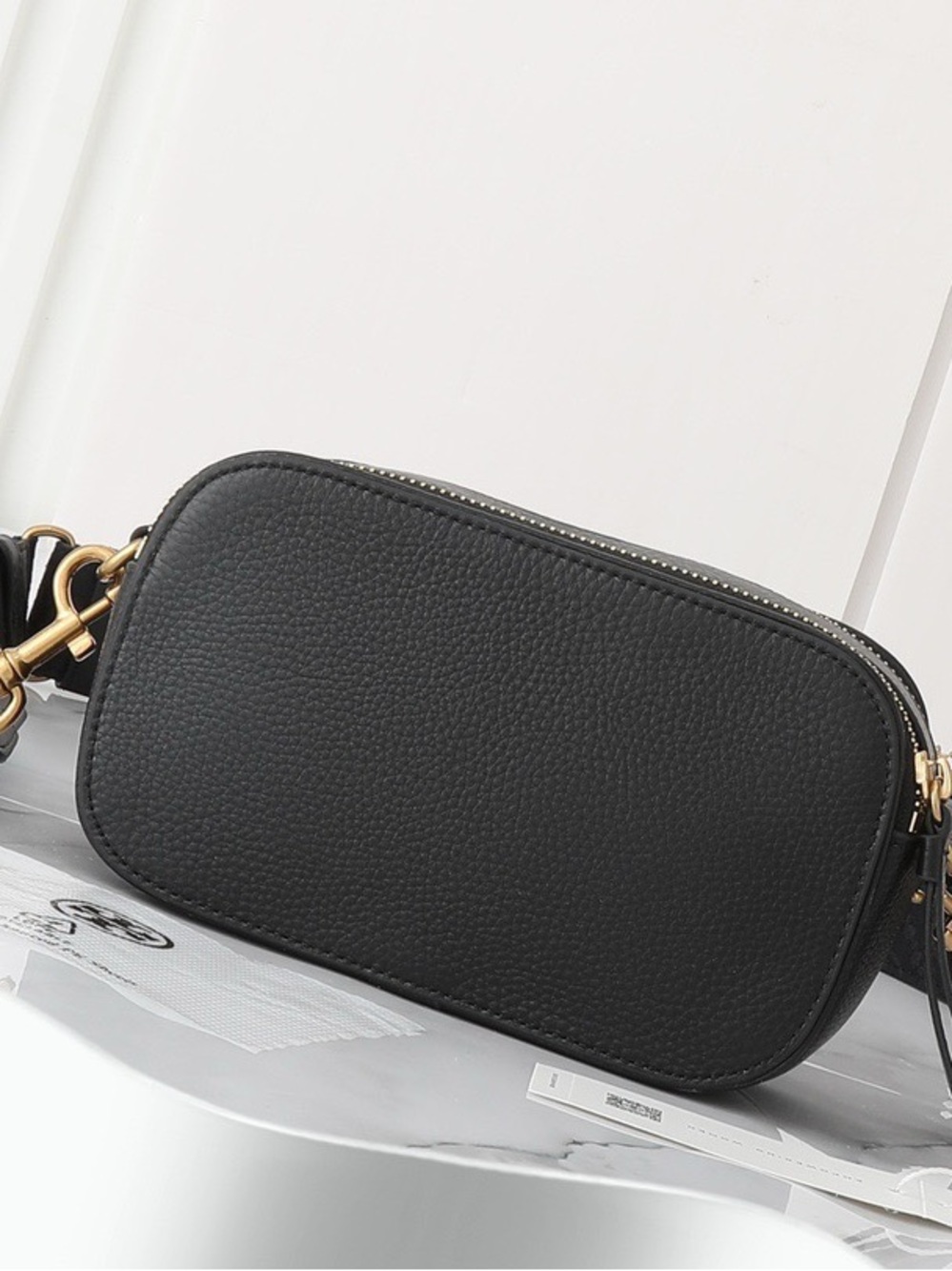 Tory Burch Black Pebbled Leather Crossbody with Logo Medallion - Picture 3 of 6